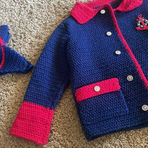 Unique Vintage Girls heavy navy & red hand knitted sweater/coat. Sz 3/4? - Picture 4 of 14